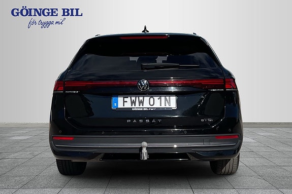 Volkswagen Passat 7 of 18