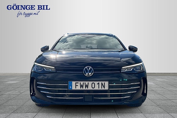 Volkswagen Passat 3 of 5