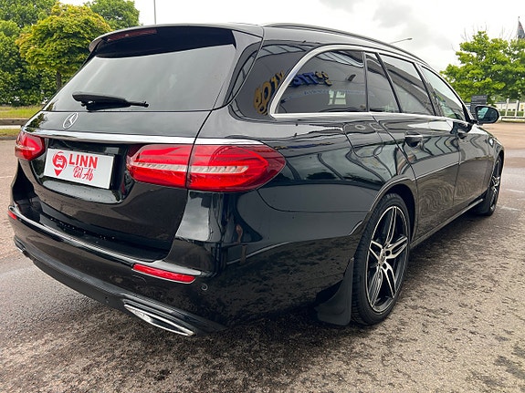 Mercedes-Benz E220 4 of 28