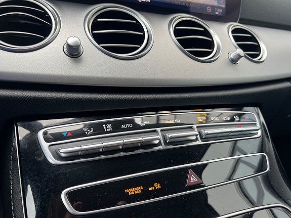 Mercedes-Benz E220 23 of 28