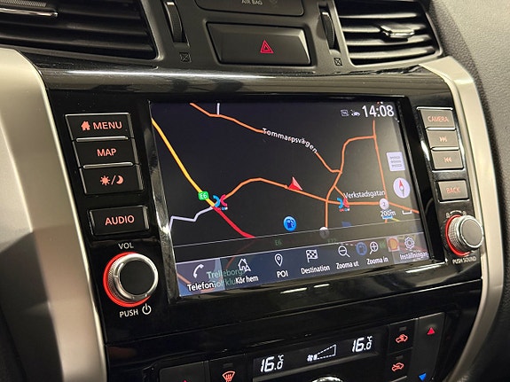 Nissan Navara 23 of 25
