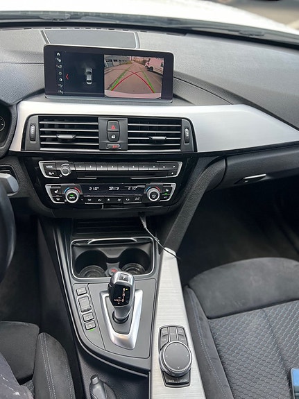 BMW 320d 5 of 5