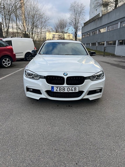 BMW 320d 3 of 5