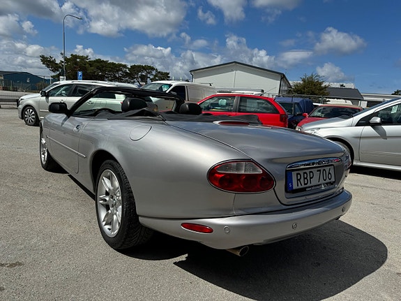 Jaguar XK 9 of 26