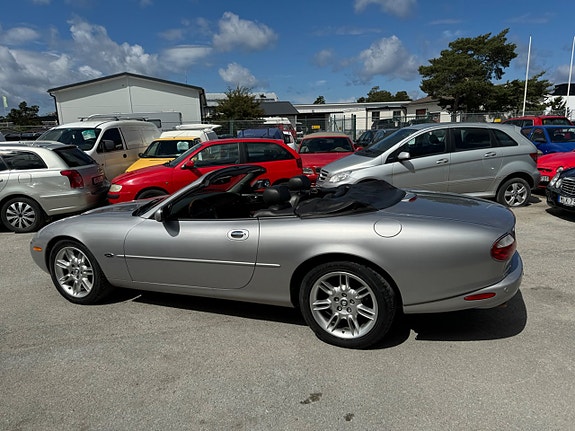 Jaguar XK 22 of 26