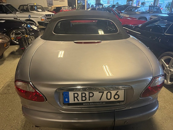 Jaguar XK 25 of 26