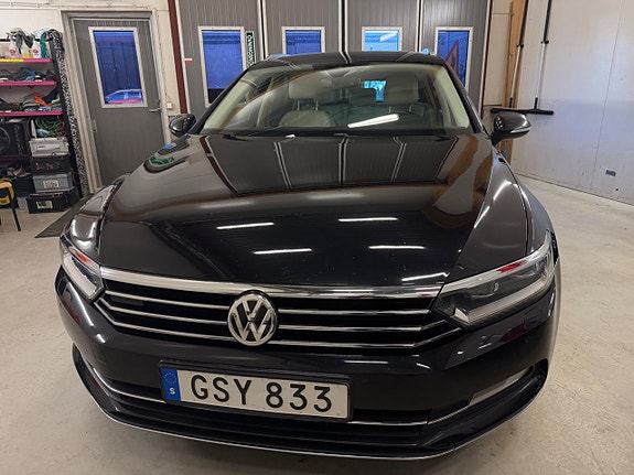 Volkswagen Passat 3 of 5