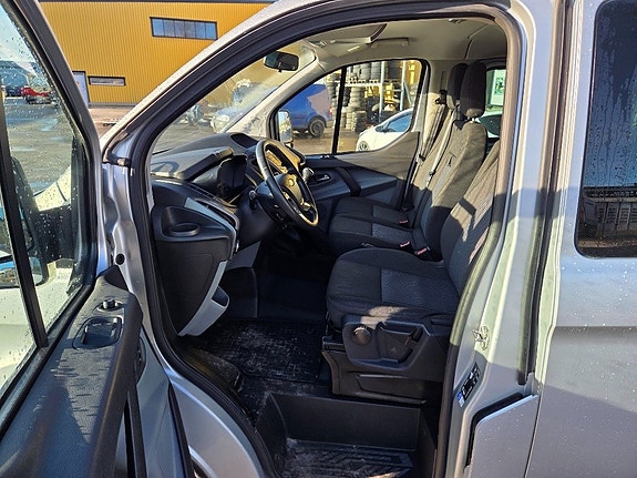 Ford Transit Custom 5 of 5