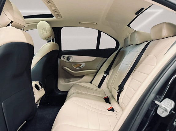 Mercedes-Benz C220 16 of 27