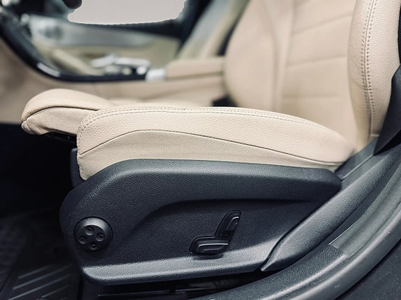 Mercedes-Benz C220 13 of 27