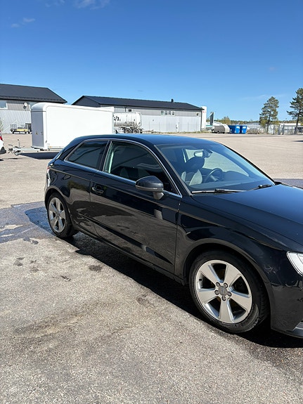 Audi A3 4 of 5