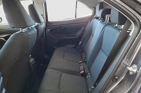 Toyota Yaris Cross 9 of 13