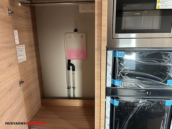 Knaus SÜDWIND BLACK SELECTION 650 UDF 19 of 21
