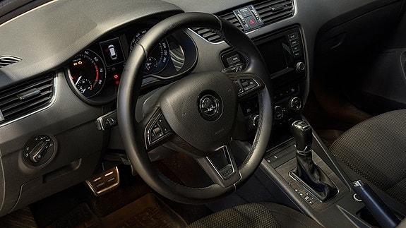 Skoda Octavia Scout 13 of 23