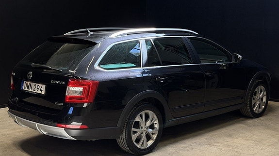 Skoda Octavia Scout 7 of 23