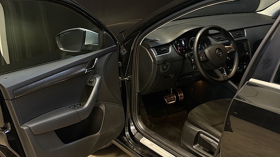 Skoda Octavia Scout 10 of 23