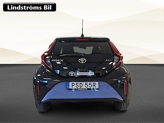 Toyota Aygo X 8 of 19