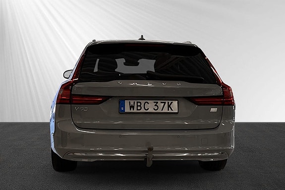 Volvo V90 2 of 14
