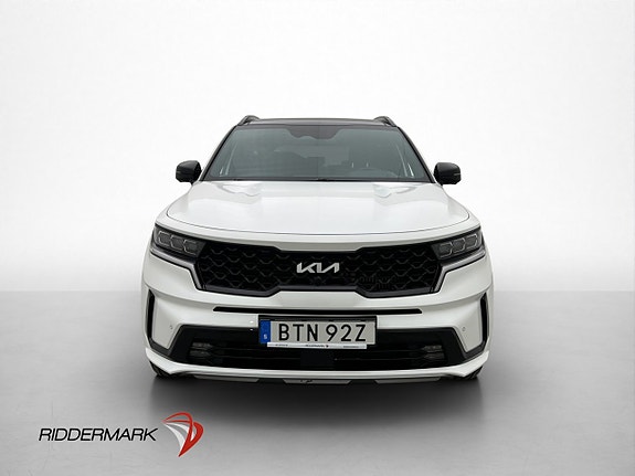 Kia Sorento 2 of 30