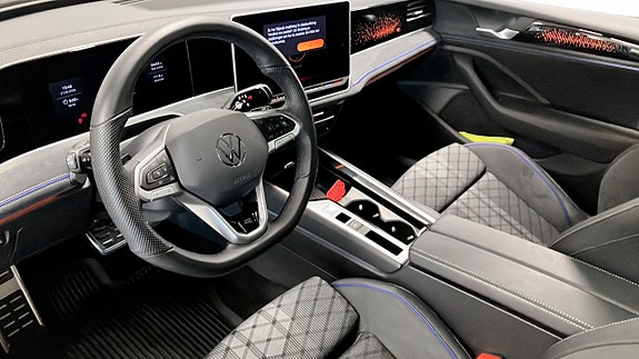 Volkswagen Passat 7 of 14