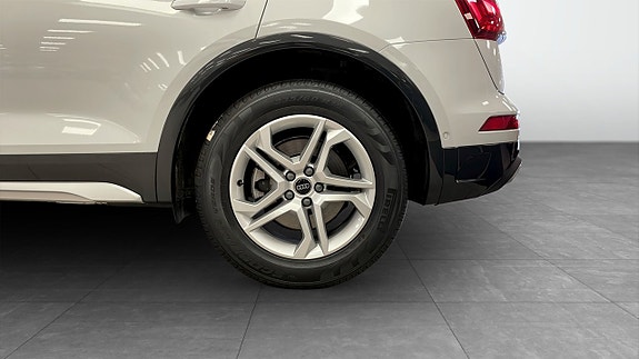 Audi Q5 6 of 14