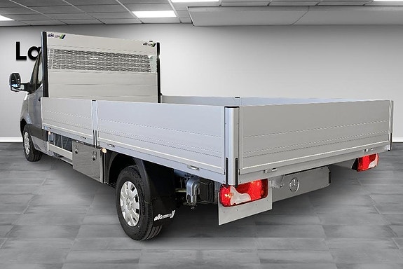 Mercedes-Benz eSprinter 420 6 of 18