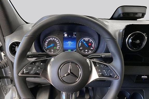 Mercedes-Benz eSprinter 420 8 of 18
