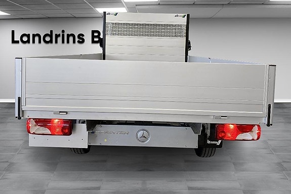 Mercedes-Benz eSprinter 420 5 of 18
