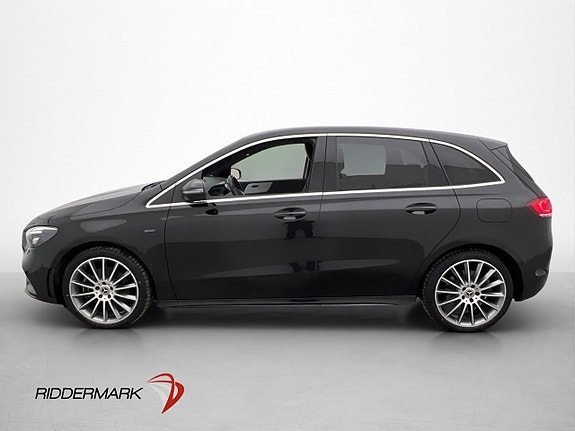 Mercedes-Benz B250 e 4 of 5