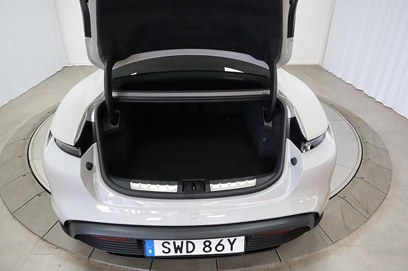 Porsche Taycan 4S 9 of 27