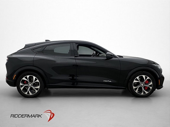 Ford Mustang Mach-E 10 of 30