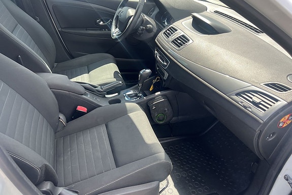 Renault Megane 12 of 23