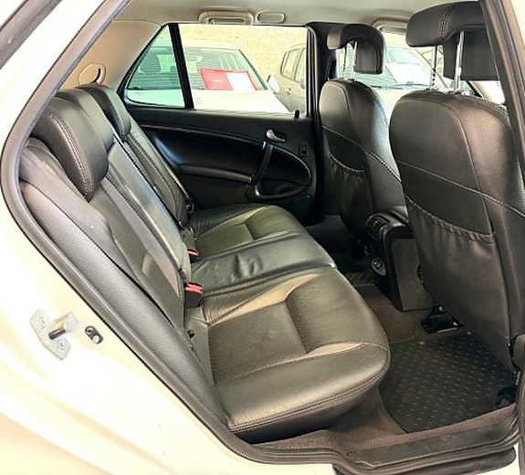 Saab 9-5 12 of 22