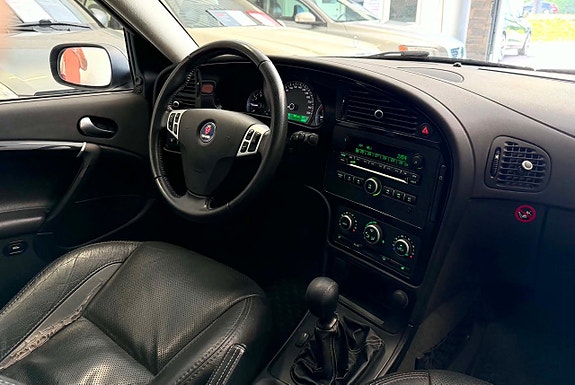 Saab 9-5 7 of 22