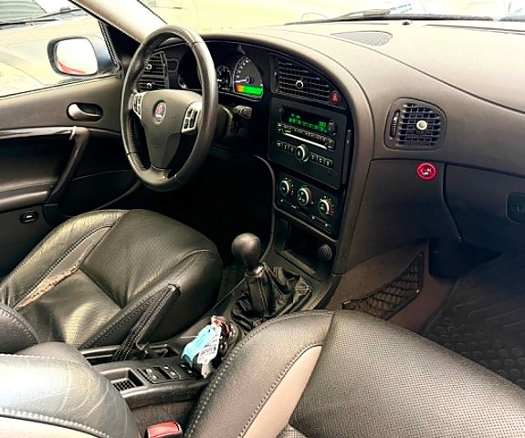 Saab 9-5 9 of 22