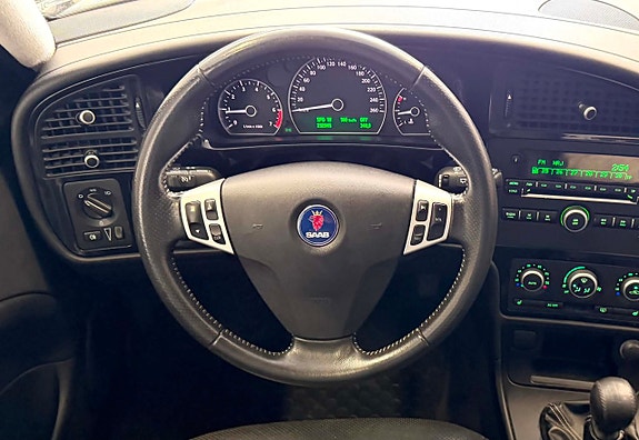 Saab 9-5 16 of 22