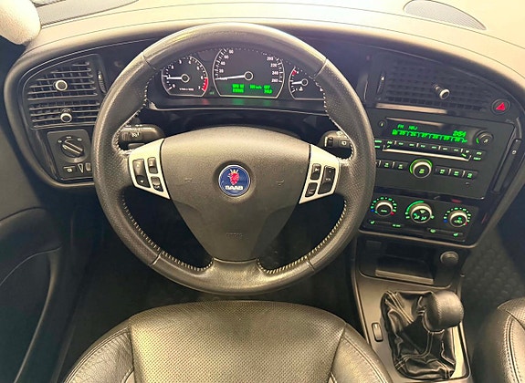 Saab 9-5 17 of 22