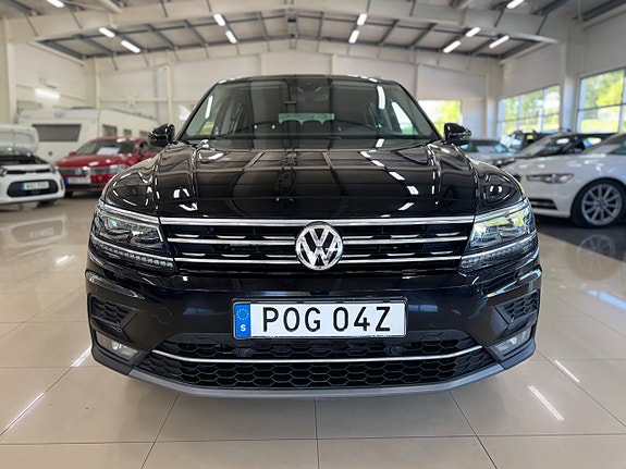 Volkswagen Tiguan 2 of 18