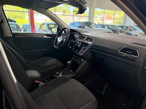 Volkswagen Tiguan 8 of 18