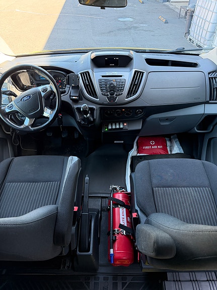 Ford Transit 3 of 4
