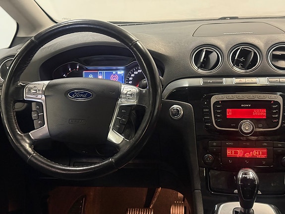 Ford S-MAX 15 of 25