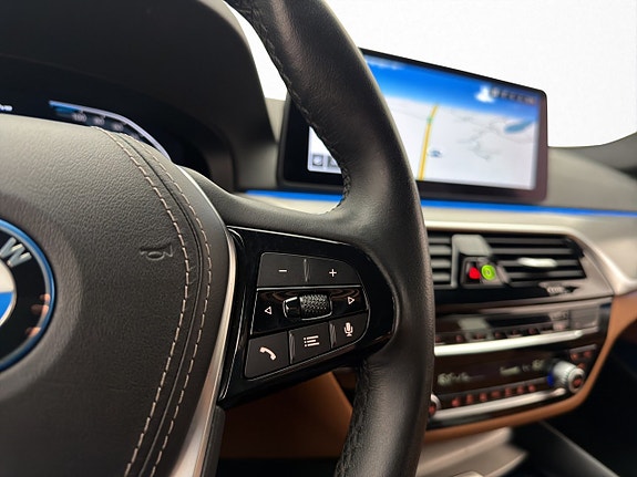 BMW 530e 27 of 30