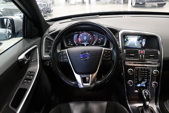 Volvo XC60 14 of 28