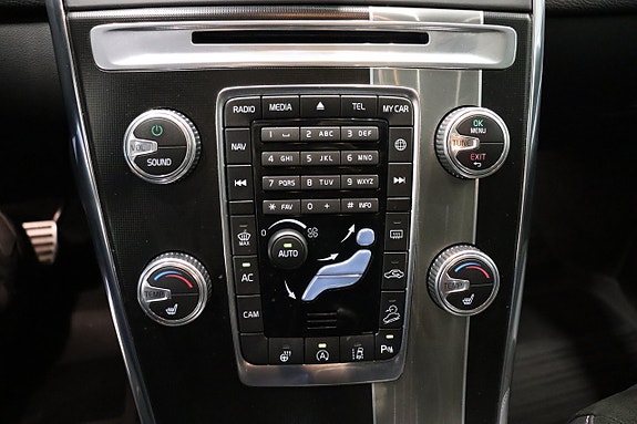 Volvo XC60 18 of 28