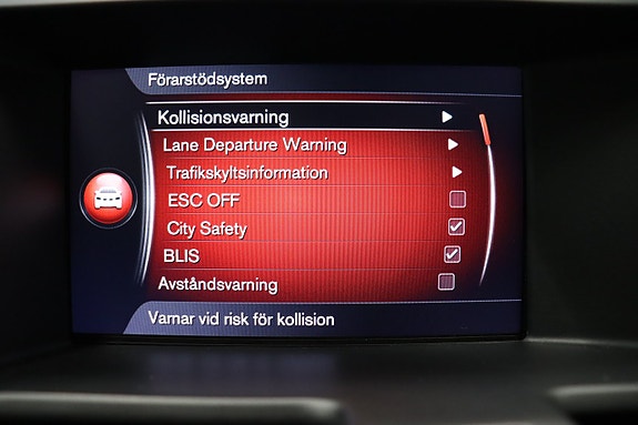 Volvo XC60 26 of 28