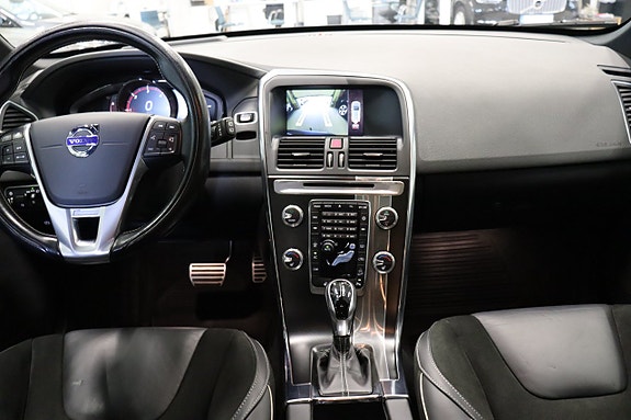 Volvo XC60 16 of 28
