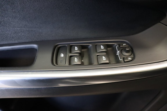 Volvo XC60 20 of 28