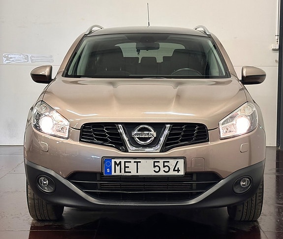 Nissan Qashqai+2 2 of 5