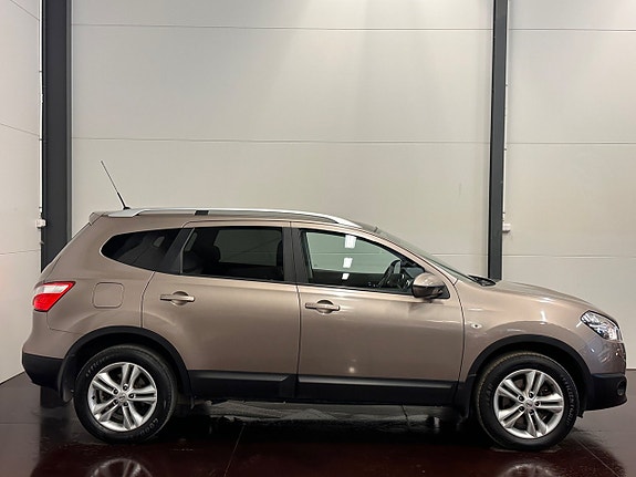 Nissan Qashqai+2 3 of 5