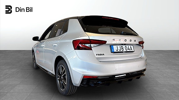 Skoda Fabia 3 of 5